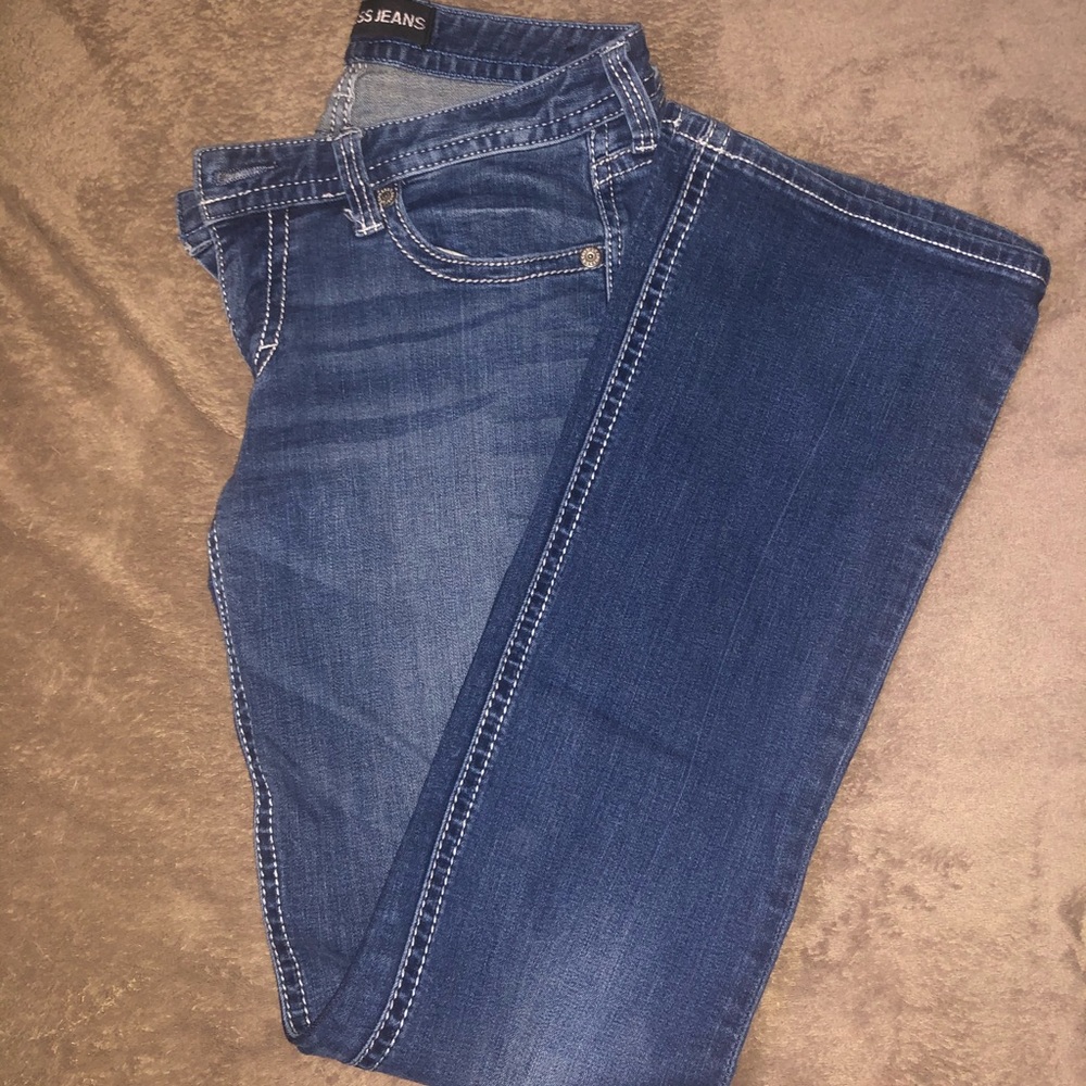 Express Women’s low rise boot cut jeans